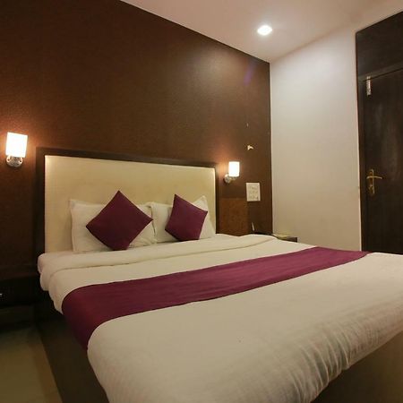 Hotel Modern Mumbai Exteriör bild